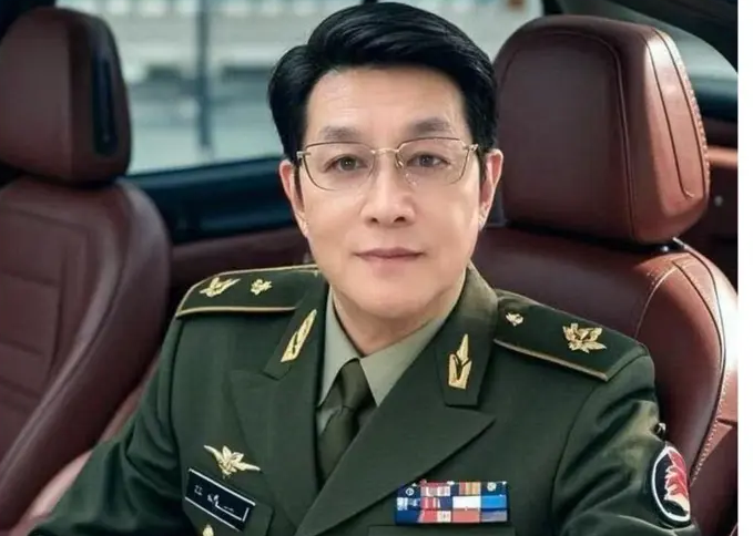 著2025九三大阅兵特别推荐艺